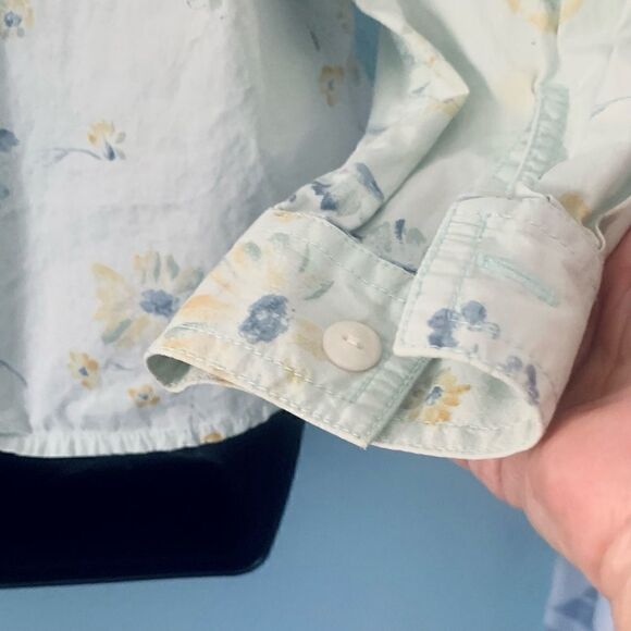 Liz Claiborne Blue Floral Button Down Shirt Size Small - Picture 6 of 12